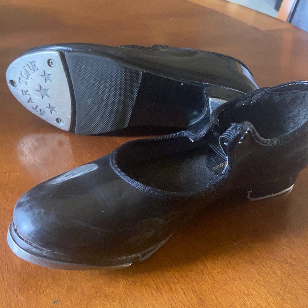 Tap shoes
